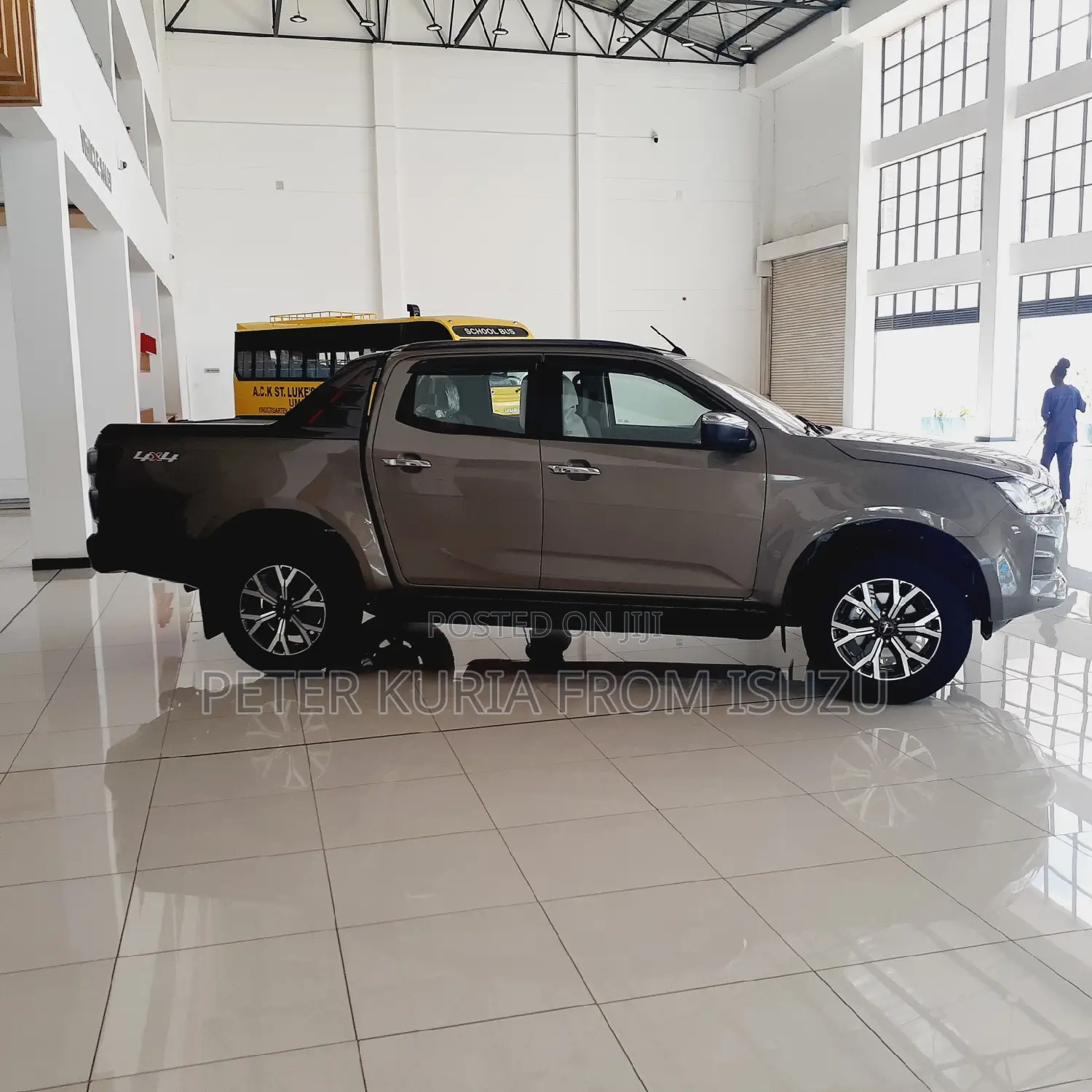 New Isuzu D-MAX 2024 Brown