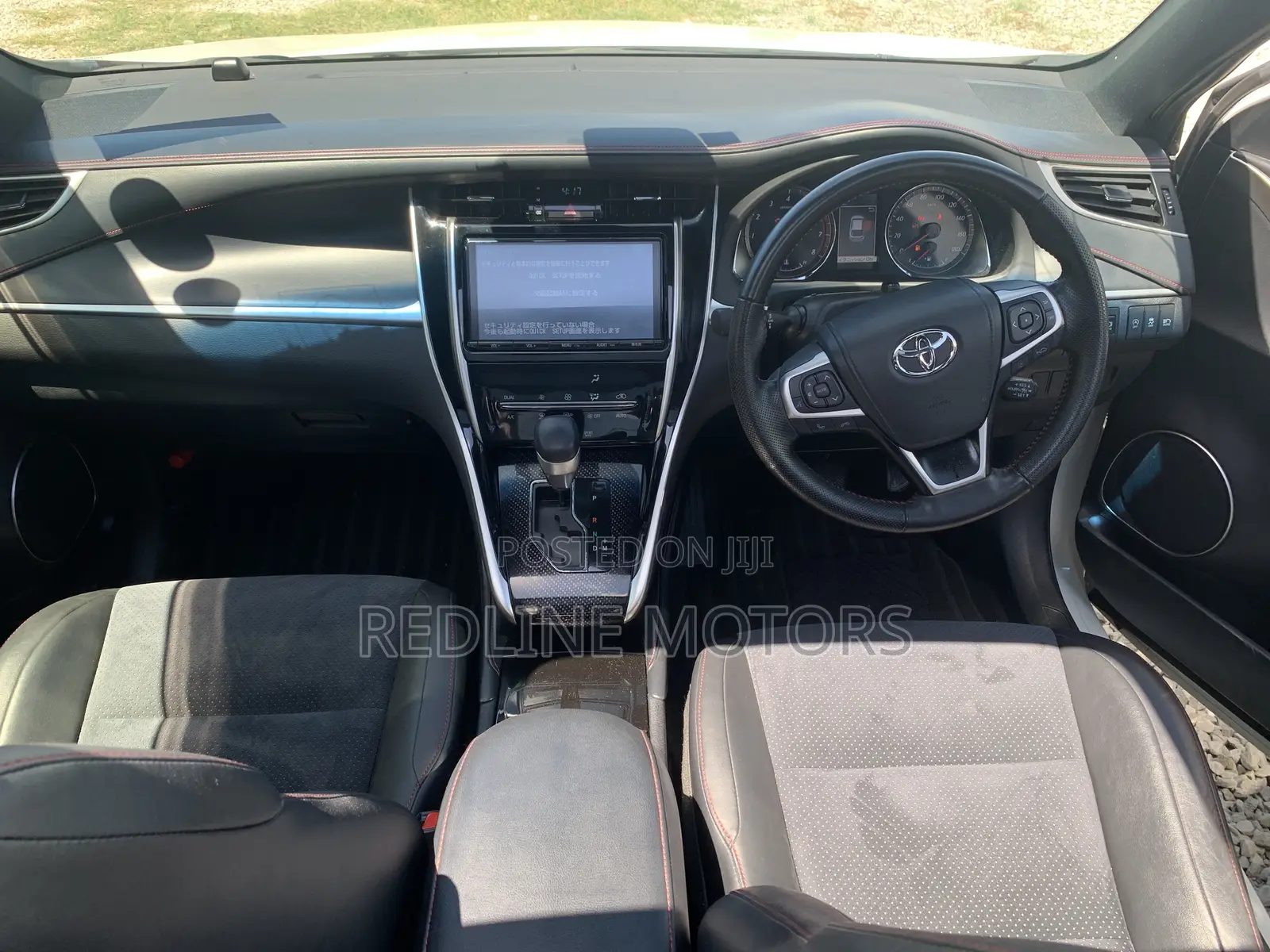 Toyota Harrier 2.0 4WD 2017 White