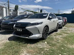 Toyota Harrier 2.0 4WD 2017 White