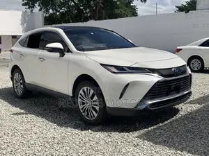 Toyota Harrier 2.5 Hybrid 2020 Off white