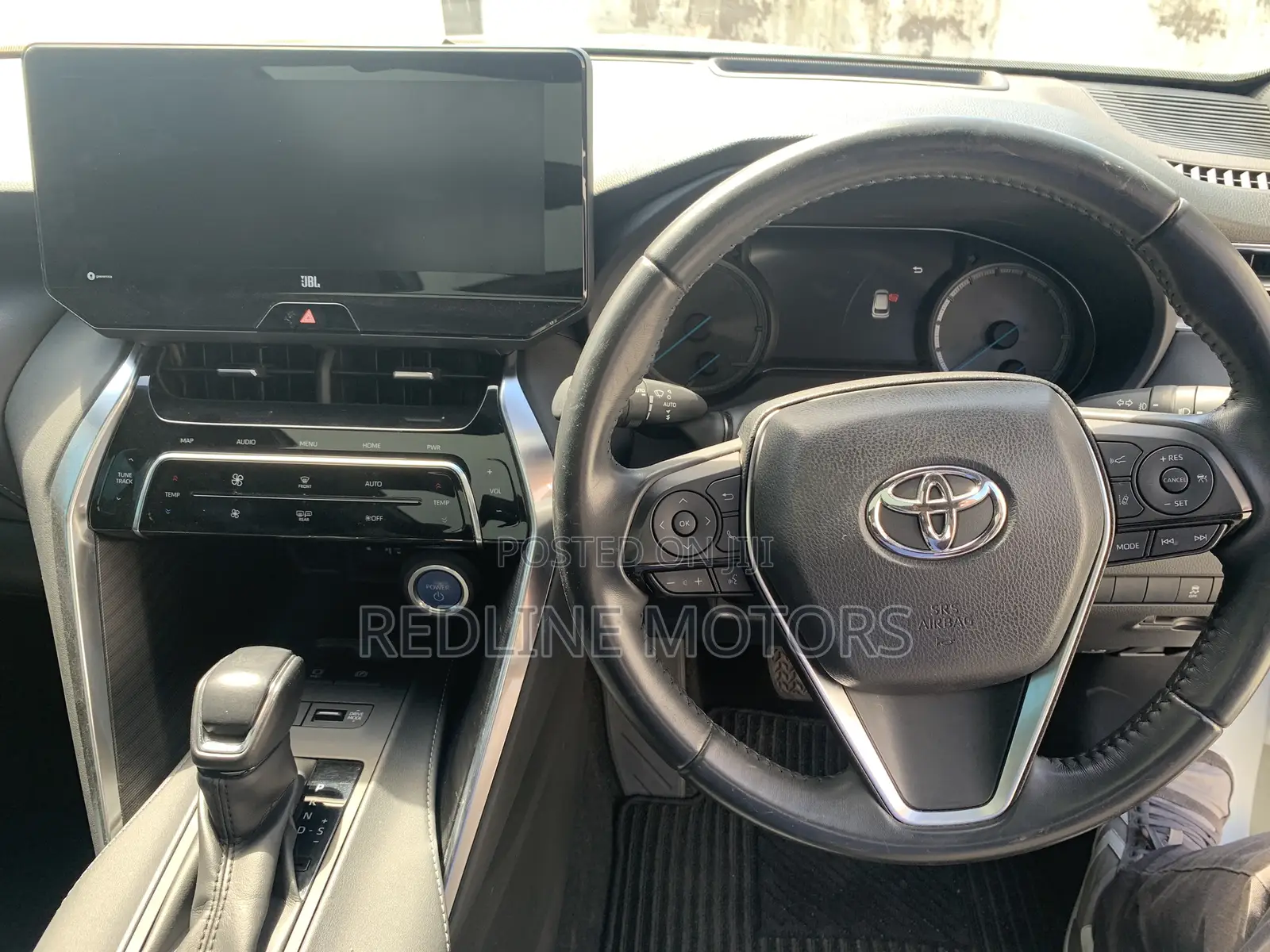 Toyota Harrier 2.5 Hybrid 2020 Off white