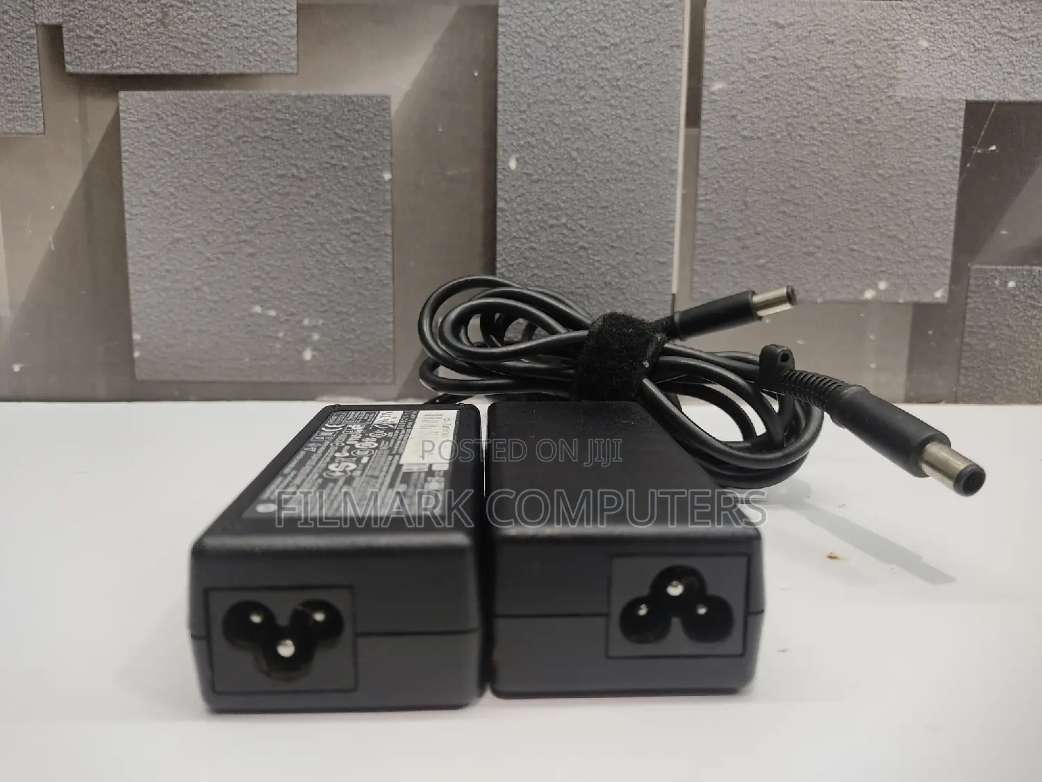 EX UK Original HP Big Pin 65W 19.5V 3.33A AC Adapter