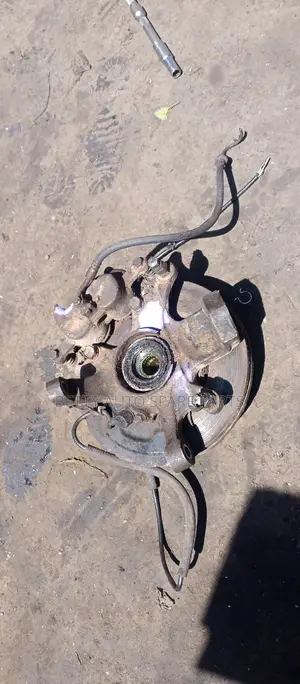 Nissan Hardbody 4wd Complete Hub