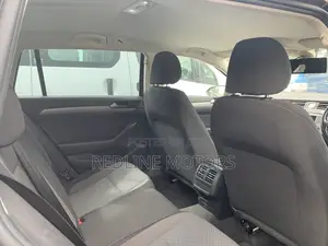 Volkswagen Passat 2016 Burgundy