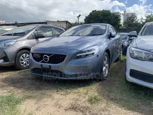 Volvo V40 2017 Gray