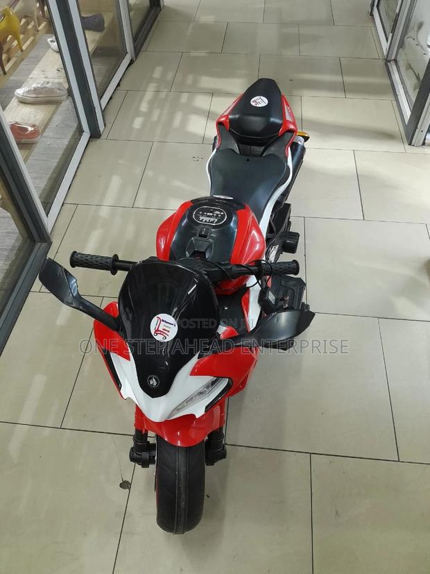 Battery Powered Electric Kids Motorbike