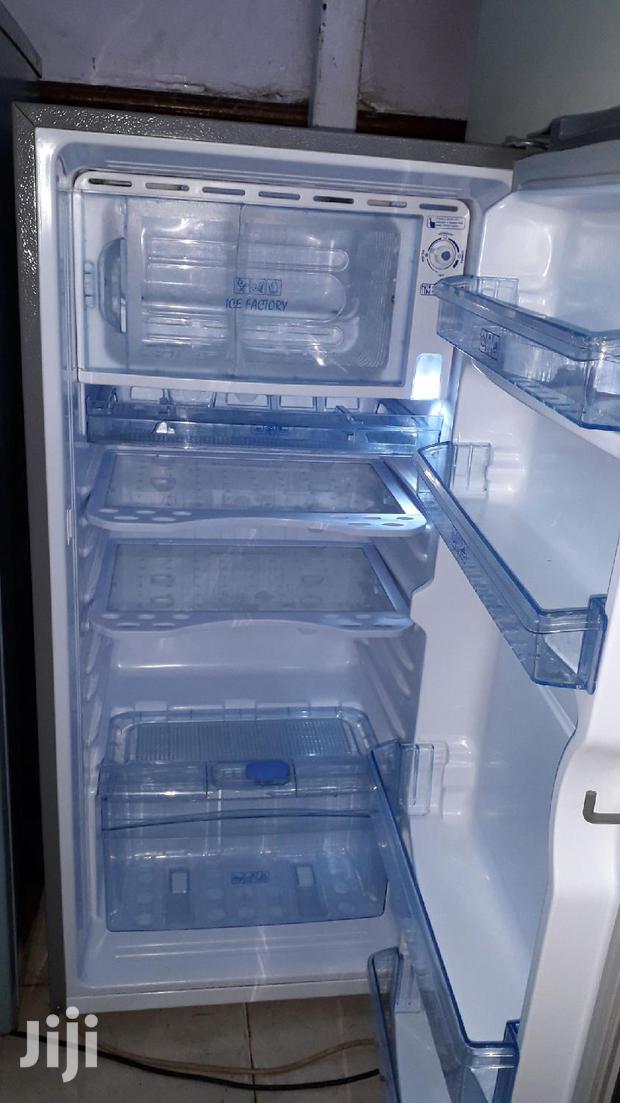 Von Hotpoint Fridge