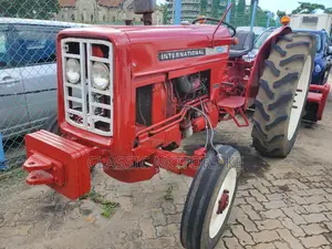 Interbational Tractor, 455 Horses, Diesel, Manual, 4wd