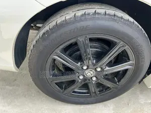 Toyota Corolla Fielder 2017 Blue