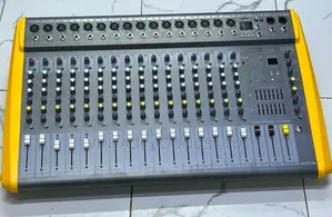 Yamaha PMXUSB 16 Channel Powered Mixer Wt Bluetooth Effect