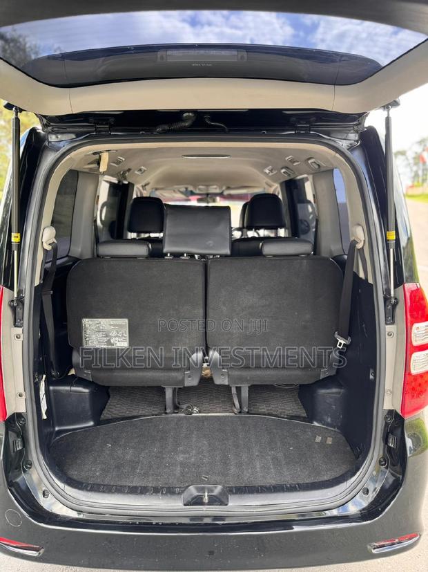 Toyota Voxy 2014 Black - thumbnail 9