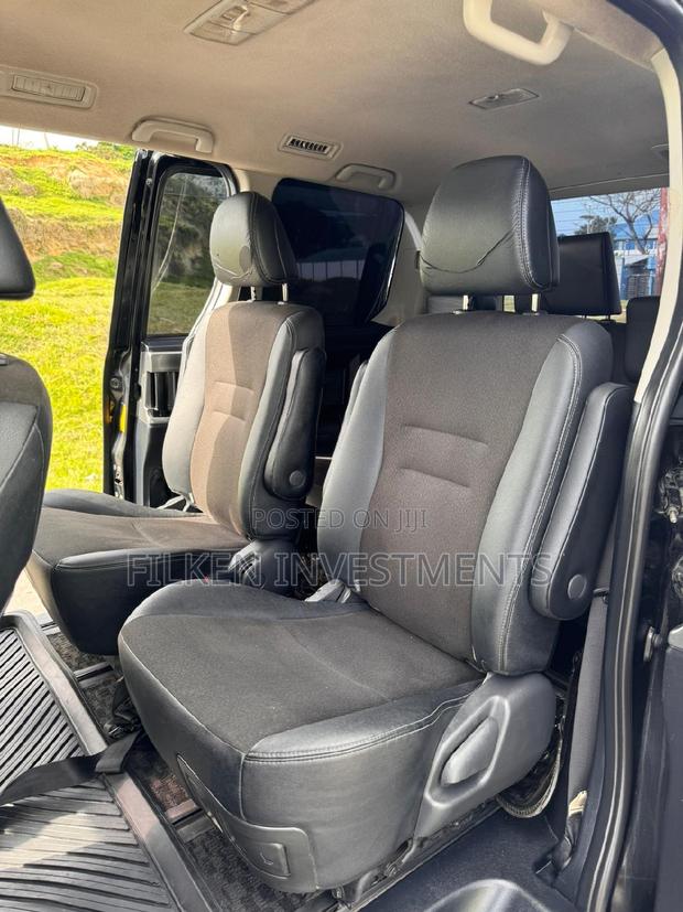 Toyota Voxy 2014 Black - thumbnail 11