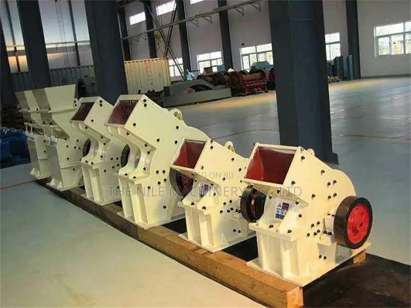 Portable Limestone Rock Stone Primary Crushing Mill Machine