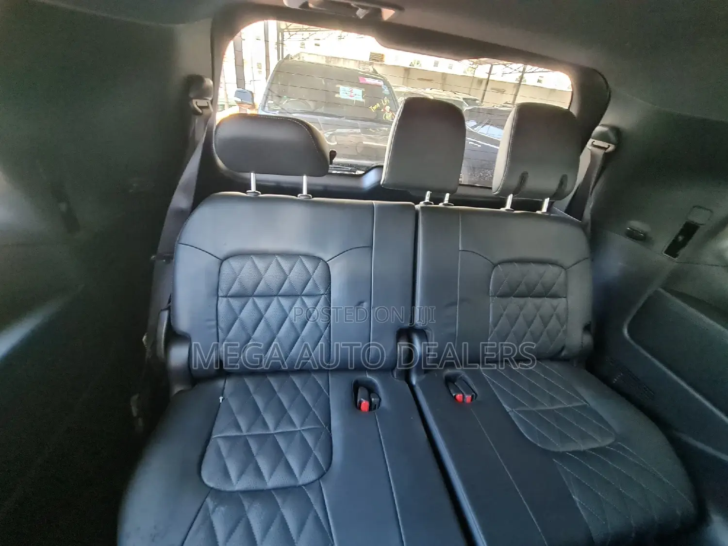 Toyota Land Cruiser 4.6 V8 ZX 2019 Silver