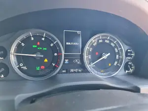 Toyota Land Cruiser 4.6 V8 ZX 2019 Silver