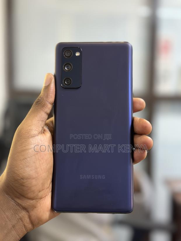 Samsung Galaxy S20 FE 128 GB Blue - main view