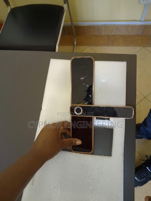 Smart Connectivity Biometric Passcode Locks for Wooden Doors - main view