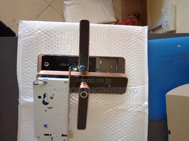 Ultimate Hotel Security Biometric Wifi Door Lock Innovations - main view