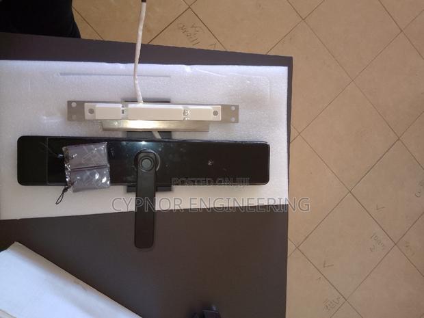 Smart Connectivity Biometric Locks for Seamless Hotel Access