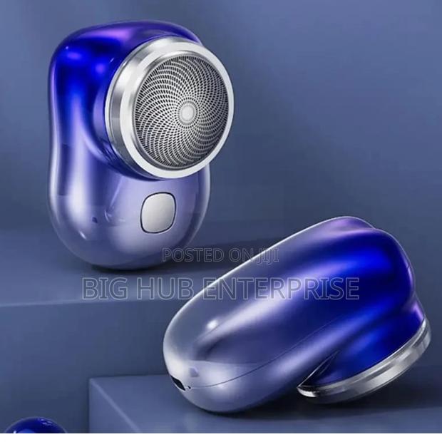 *Rechargable Portable Mini Shaver - main view