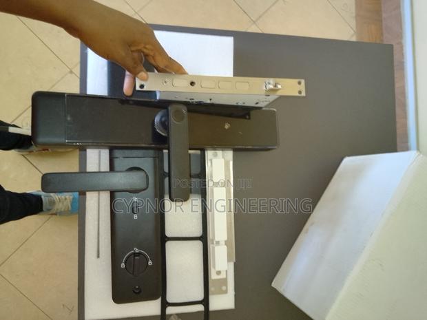 Biometric Innovation Enhancing Hotel Security:Smartlocks - main view