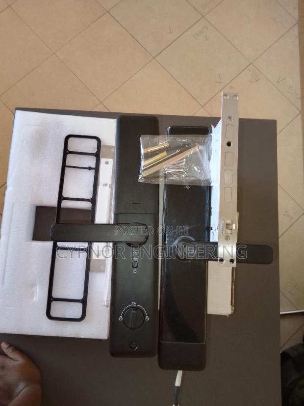 Hotel Room Access Revolution:Smart Biometric Wifi Door Locks