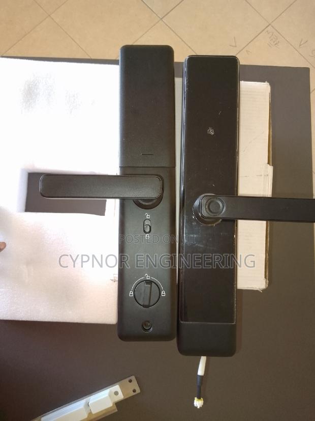 Biometric Precision Keypad Touch Smart Lock for Airbnbs - main view