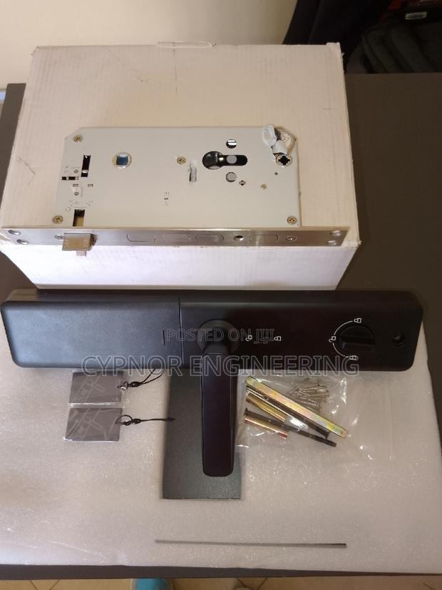 Smart Integration Biometric Wifi Lock With Remote Control - main view