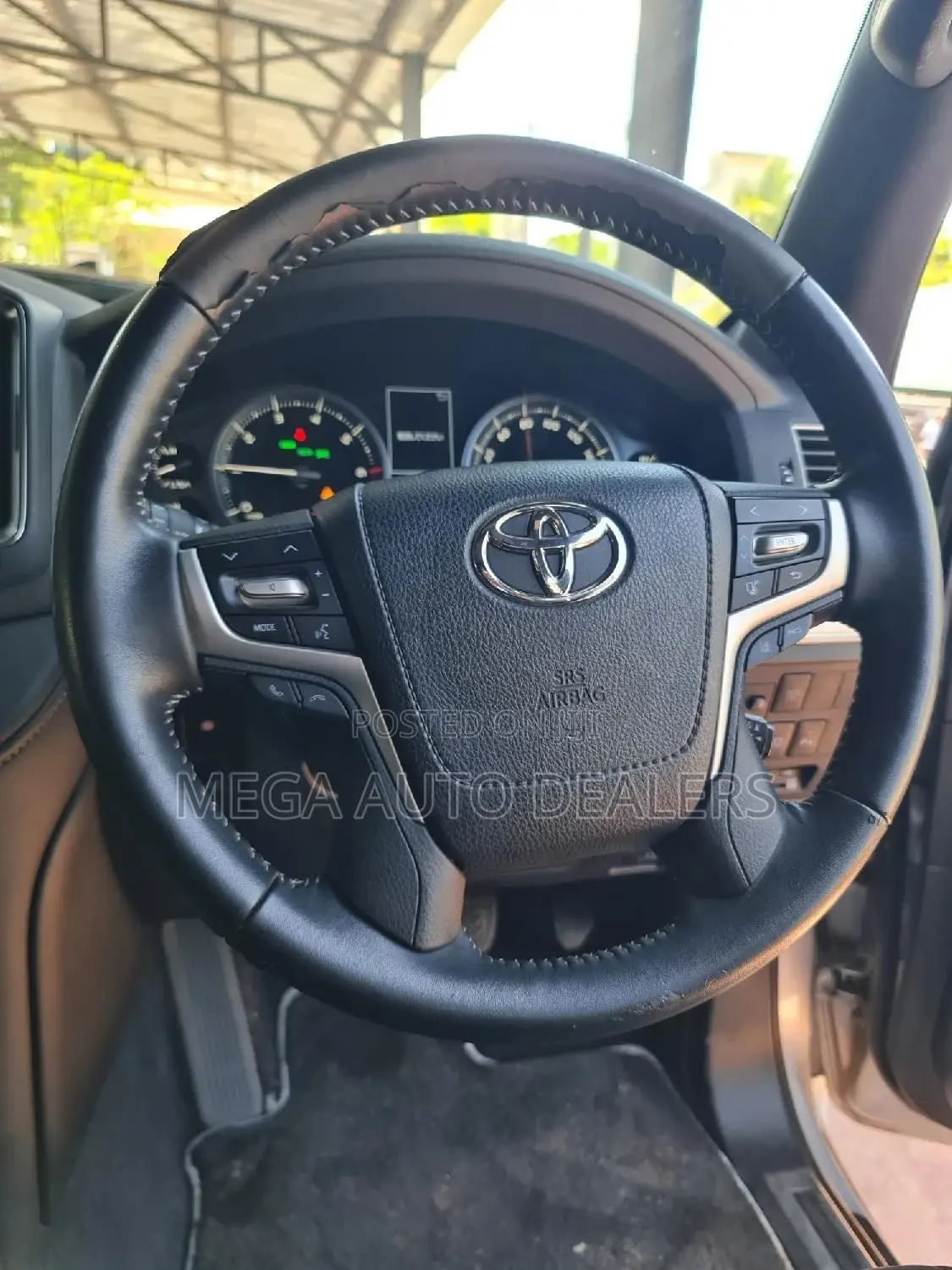 Toyota Land Cruiser 4.6 V8 ZX 2019 Silver