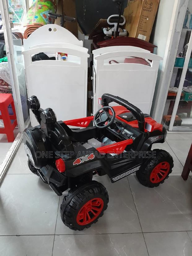 4 Engines Kids Electric Car - main view