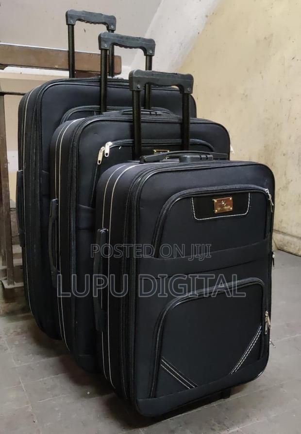 2 Wheels 3 Piece Suitcase - thumbnail 3