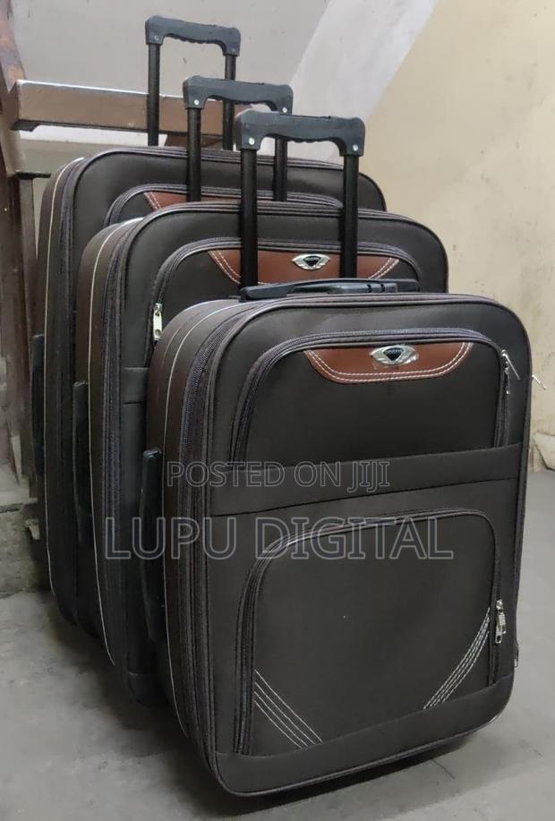 2 Wheels 3 Piece Suitcase - thumbnail 4