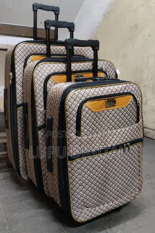 Travel Suitcase - thumbnail 6