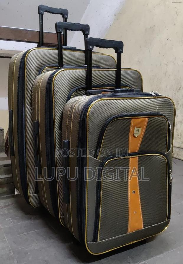 Travel Suitcase - thumbnail 7