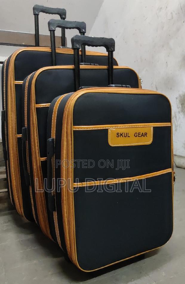 Travel Suitcase - thumbnail 15