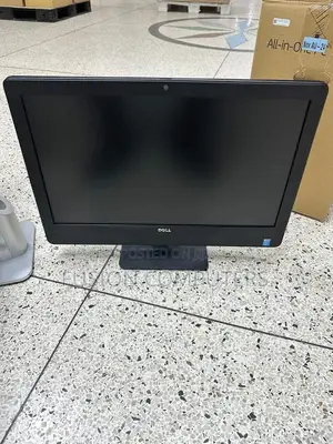 Desktop Computer Dell 4GB Intel Core I5 SSD 512GB