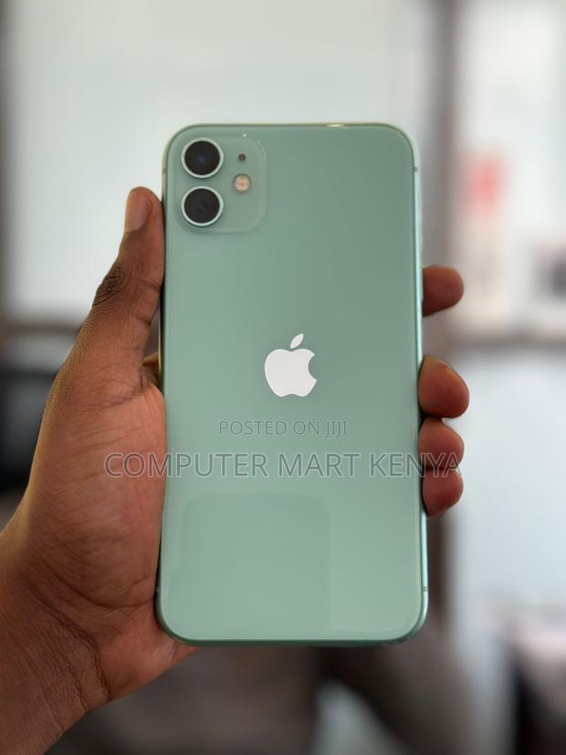 Apple iPhone 11 128 GB Green - main view