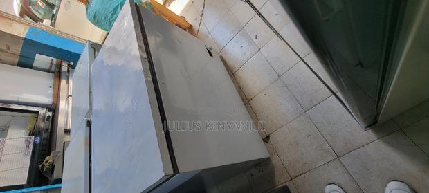Deep Freezer 300L Westpoint - thumbnail 3