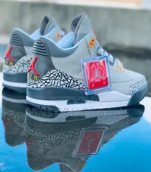Jordan 3 Sneakers