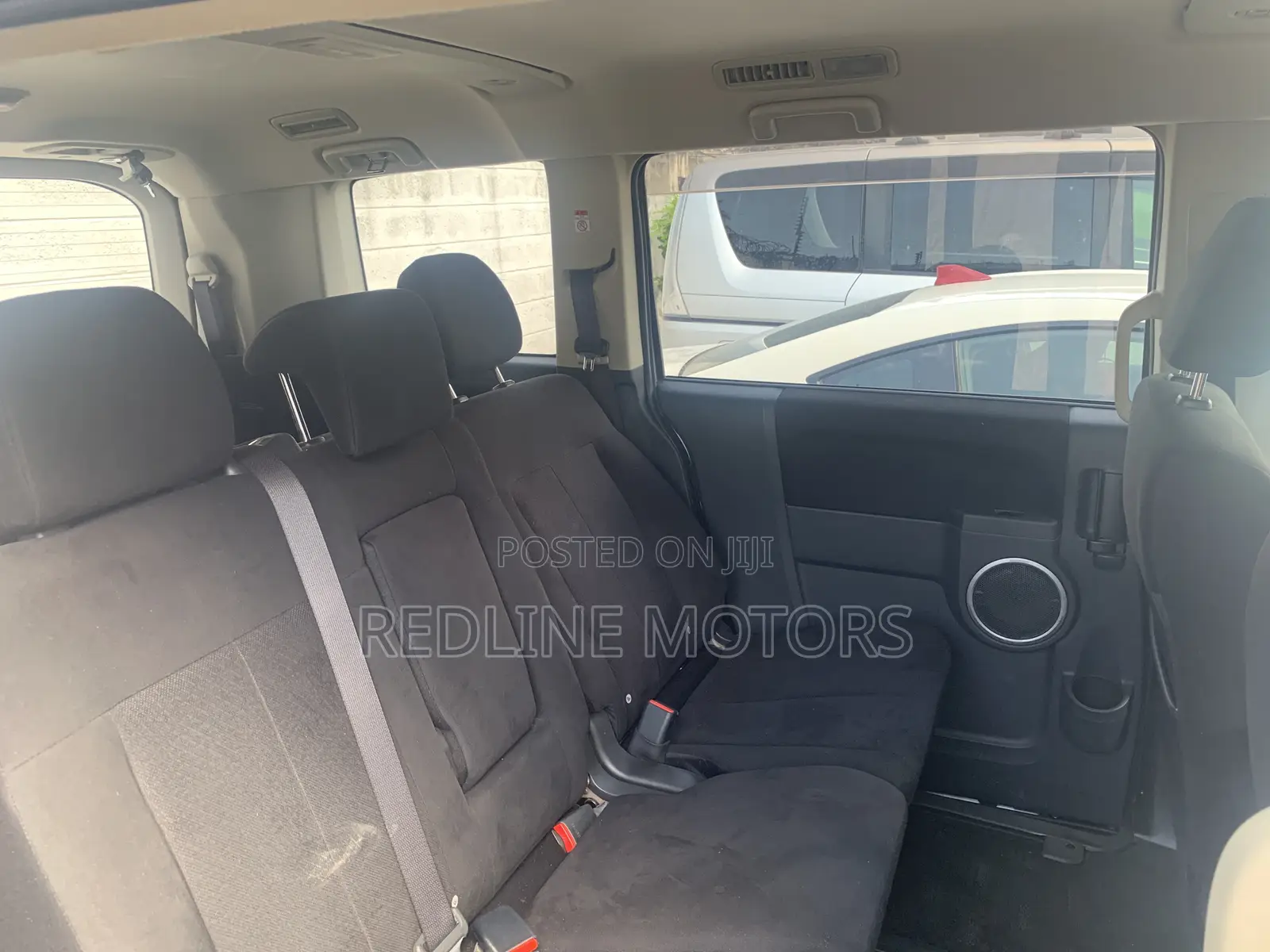 Mitsubishi Delica 2016 Silver
