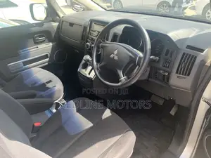 Mitsubishi Delica 2016 Silver