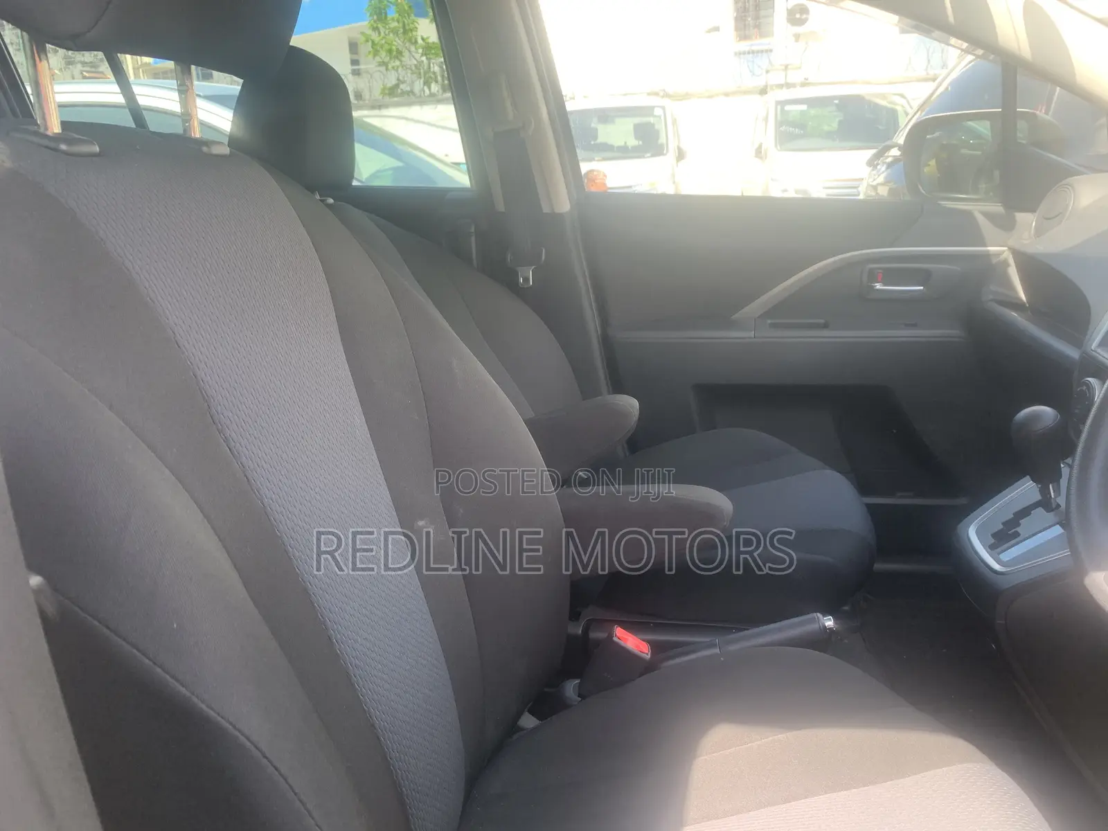Mazda Premacy 2017 Silver