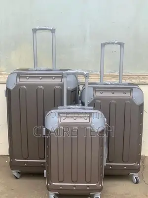 Luxurious Traveling Suitcase Bags 3 in 1 Bags
