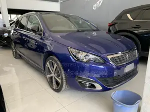 Peugeot 308 2018 in Blue: Drive in Style and Save with a Used Car