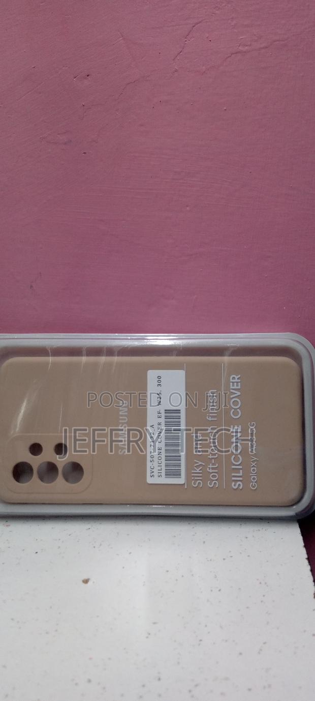 Silicone Case Lace Samsung Galaxy A33 5G Nude - thumbnail 3