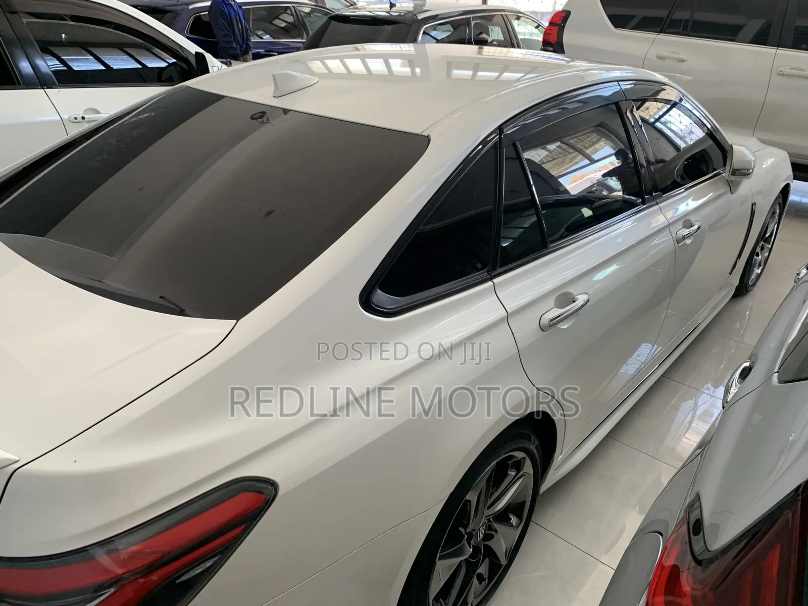 Toyota Crown 2018 White