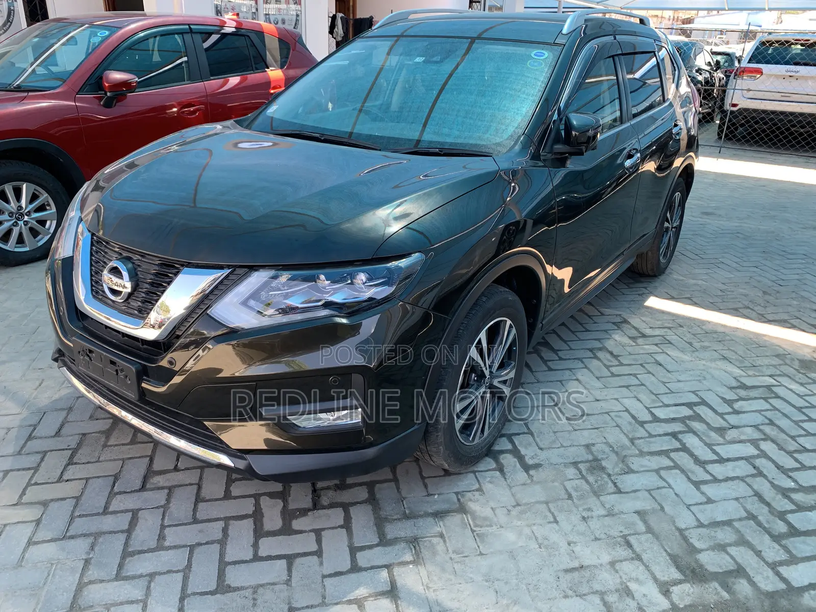 Nissan X-Trail 2.0 Petrol AWD 2017 Green