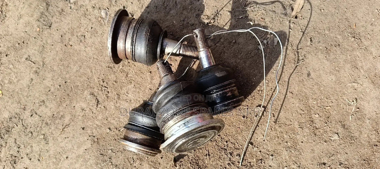 Hilux Surf,Vigo D-4d, Prado J95,J120,J150,V8 Vx Ball Joints