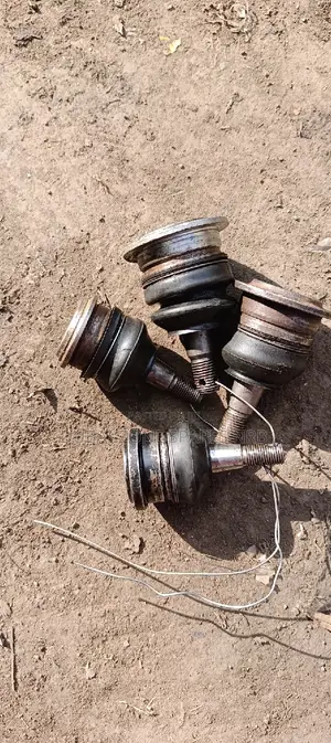 Hilux Surf,Vigo D-4d, Prado J95,J120,J150,V8 Vx Ball Joints