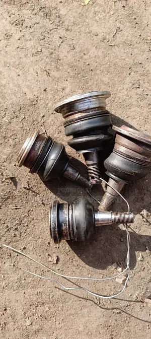 Hilux Surf,Vigo D-4d, Prado J95,J120,J150,V8 Vx Ball Joints